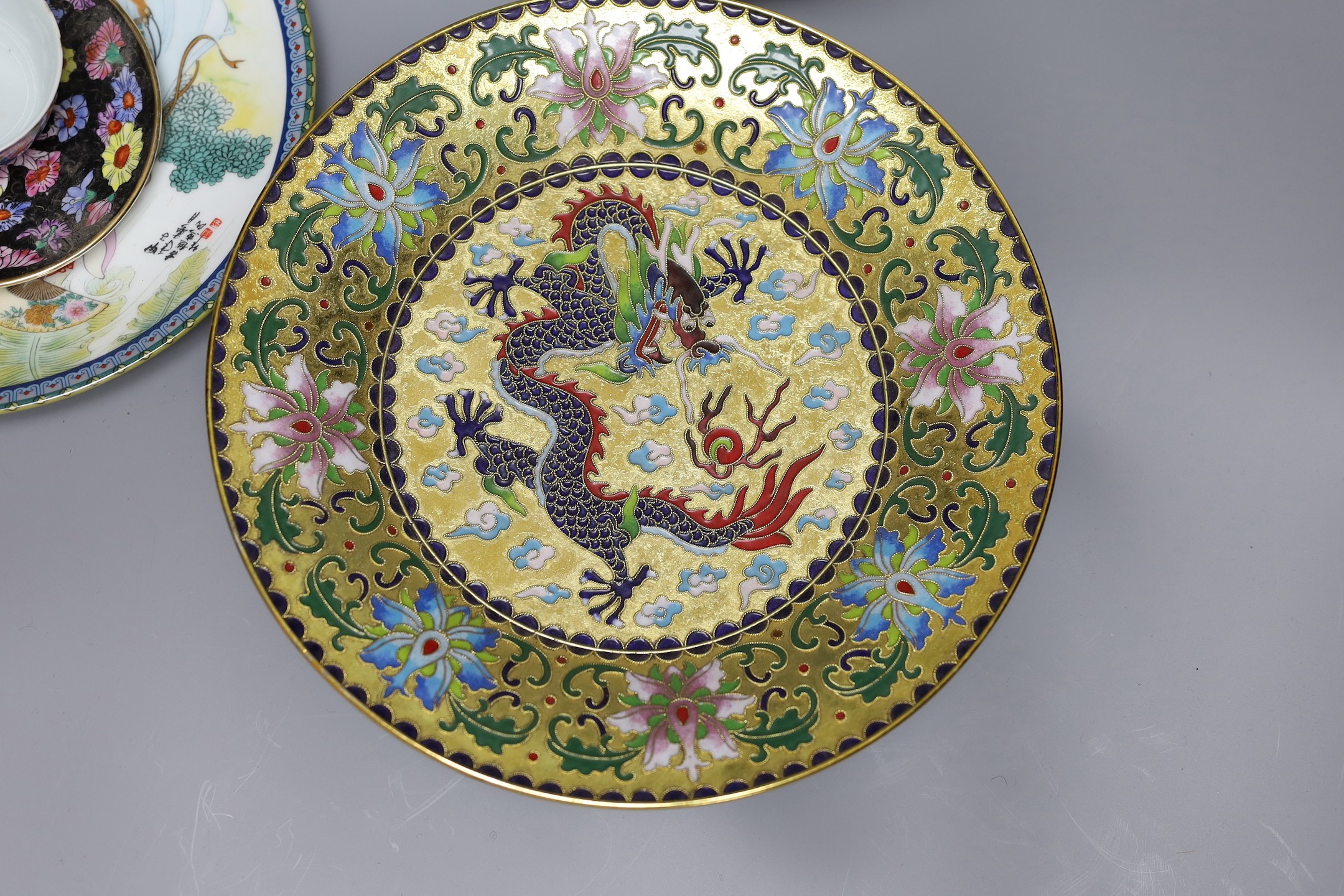 A group of Chinese and Japanese ceramics, largest piece 29cm